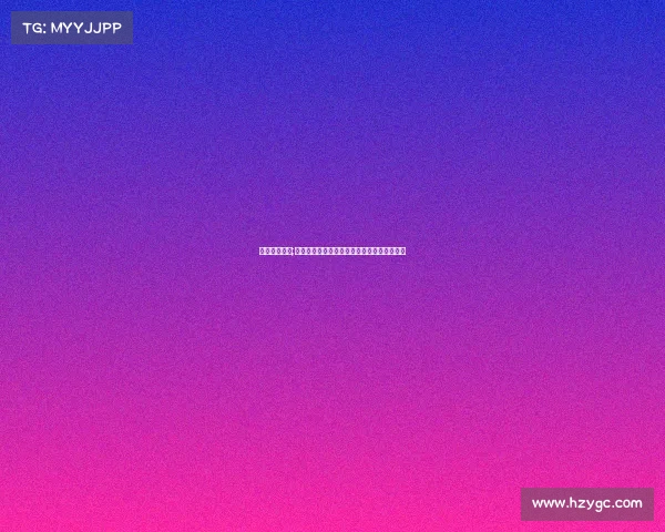 足球赛事海报;热血沸腾足球盛宴齐聚绿茵见证巅峰王者争霸